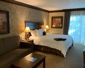 Fourwinds Lakeside Inn & Marina - Bloomington - Ložnice