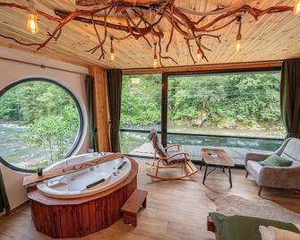Ray Suit Bungalov - Ardesen - Sala de estar