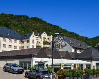 Schloß-Hotel Petry - Treis-Karden - Building
