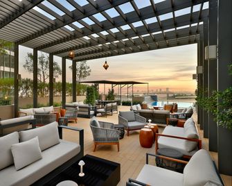 Embassy Suites by Hilton Dubai Business Bay - Dubai - Restaurante