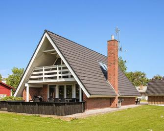 Gorgeous Home In Samsø With Kitchen - Samsø - Budova