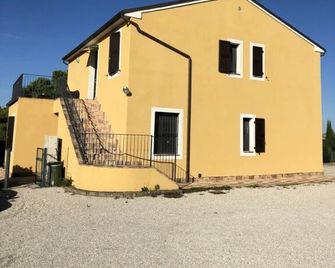 Agriturismo Pomod'Oro - Monte Urano - Edificio
