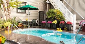 Crowne Pointe Historic Inn & Spa - Adults Only - Provincetown