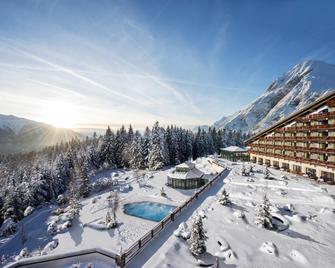 Interalpen-Hotel Tyrol Gmbh - Telfs - Außenansicht