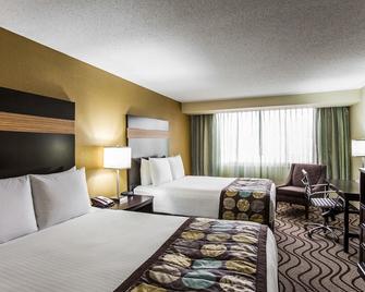 Clarion Hotel Airport & Conference Center - Charlotte - Schlafzimmer