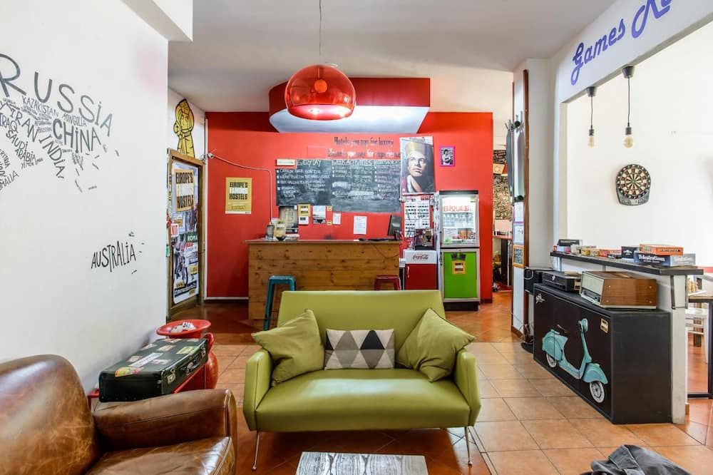 هوستل أوف ذا صن