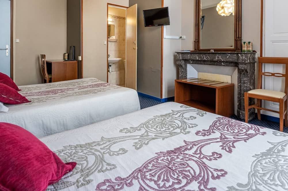 Logis Hotel Central Montargis - Montargis - Bedroom