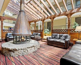 The Christie Lodge - All Suite Property - Avon - Lobby