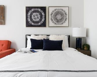 26-2A New Studio prime 20's W/D newly furnished - New York - Bedroom