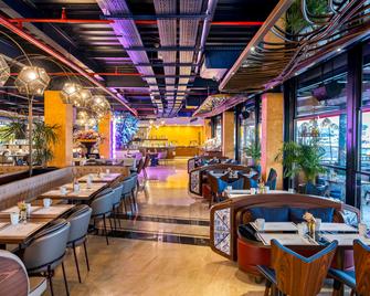 Crowne Plaza Istanbul Tuzla Viaport Marina By IHG - Çayırova - Restaurant