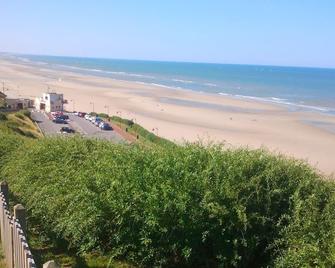 Very beautiful apartment with new and large terrace and superb seaside view - Équihen-Plage - Plage