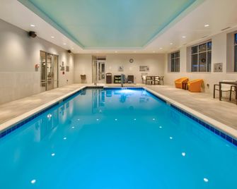 Hilton Garden Inn Columbus Easton - Columbus - Pool