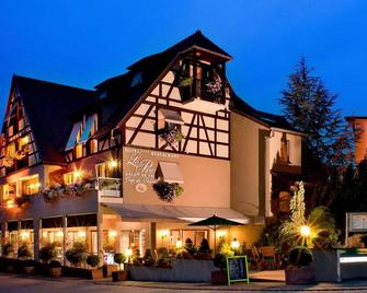 Logis Hotel Le Parc & Spa - Saint-Hippolyte - Gebäude