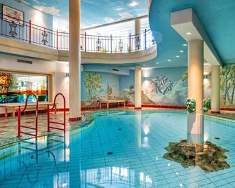 Wellnesshotel Mitterwirt - Dienten am Hochkonig - Pool