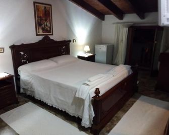 Bed and Breakfast Bellavista - Olmedo - Bedroom