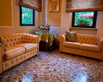 Hotel Castello - מודנה - סלון