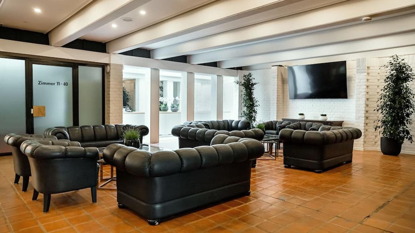 سيهوتل آن تاكومسي