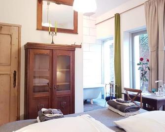 Sintanna B&B Petithotel - Yerseke - Habitación