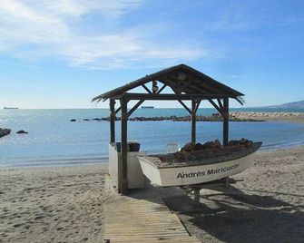 Apart. 2, Malaga, sleeps 6, sea view & terrace - Málaga - Beach