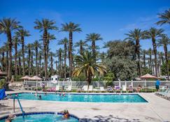Palm Springs Rv Resort - Palm Desert - Pool