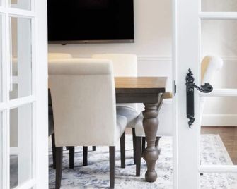 Historic Charming Home in Old Town - Alexandria