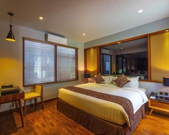 Agranusa Signature Villa Nusa Dua - South Kuta - Bedroom