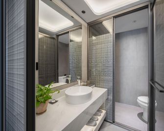 Phoenix International Hotel (Fenghuang Ancient Town Branch) - Xiangxi - Bedroom