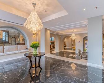 Hotel Astoria - Genoa - Lobby