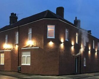 Perfect location, Luxury private studio Apartments & double Rooms,Smart TVsWiFi - Stockton-on-Tees - Edificio