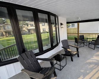 Franklin 4br Retreat | Spacious Home & Fenced Yard - Franklin - Balkón
