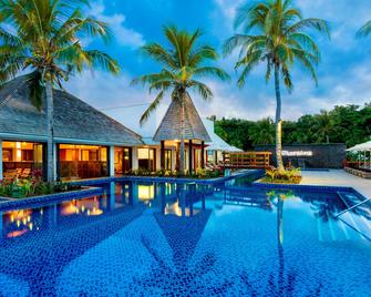斐濟托闊里奇島喜來登水療度假酒店 - 托闊里奇 - 游泳池