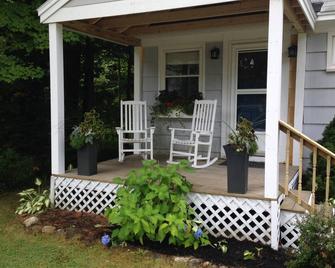 In- town house for rent - Freeport - Patio