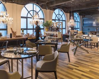 تشينجداو ذا كاسل هوتل - تشينغداو - مطعم