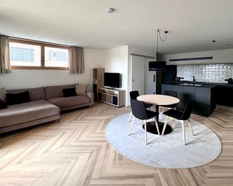 Luxusappartement hôamele - Ferienwohnung mit Genuss - Alberschwende - Sala de estar