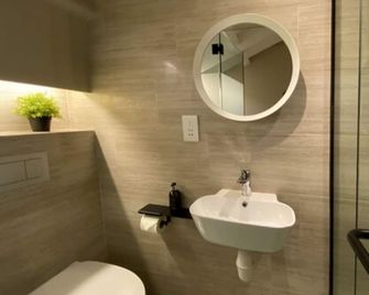 St Signature Jalan Besar, Dayuse, 5 Hours, 5pm-10pm - Singapur - Baño