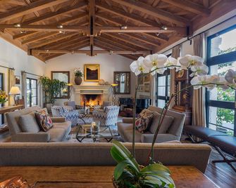 Cypress Inn - Carmel-by-the-Sea - Wohnzimmer