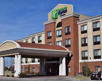 Holiday Inn Express & Suites Pratt - Pratt - Будівля