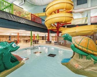 The Branson Waterpark Hotel - Branson - Pool