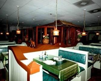 A Victory Inn & Suites - Ann Arbor - Ann Arbor - Restaurant