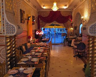 Hotel Mozart - בריסל - מסעדה