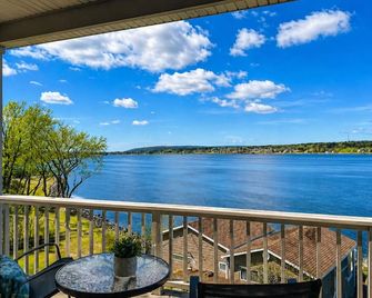 Harbourview Inn, SureStay Collection by Best Western - Сідней - Балкон