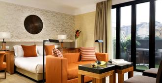 Milan Suite Hotel - Milano - Olohuone
