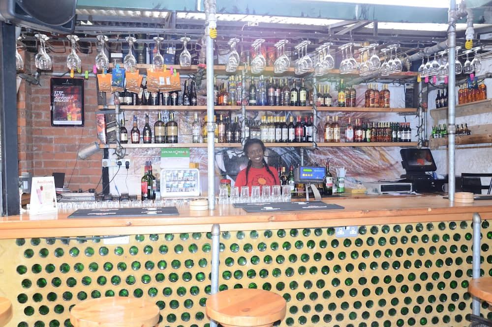 Parklands Shade Hotel - נאירובי - בר