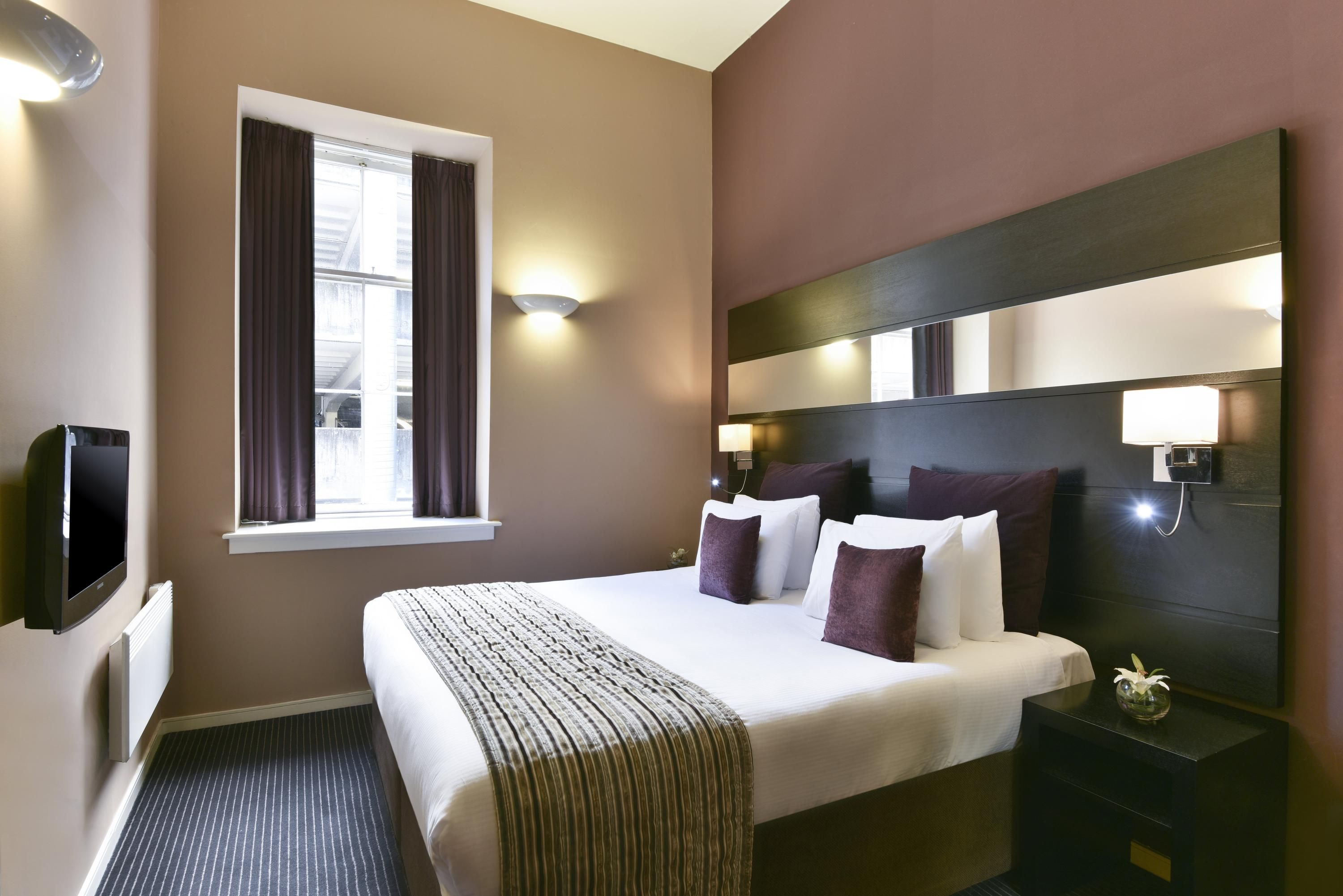 Bedroom view of Fraser Suites Glasgow