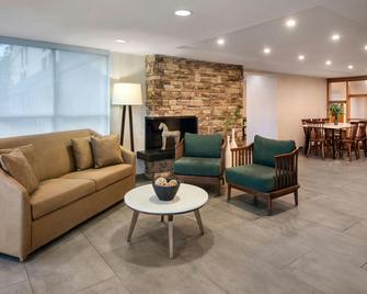 Fairfield Inn by Marriott Amesbury - Amesbury - Living room
