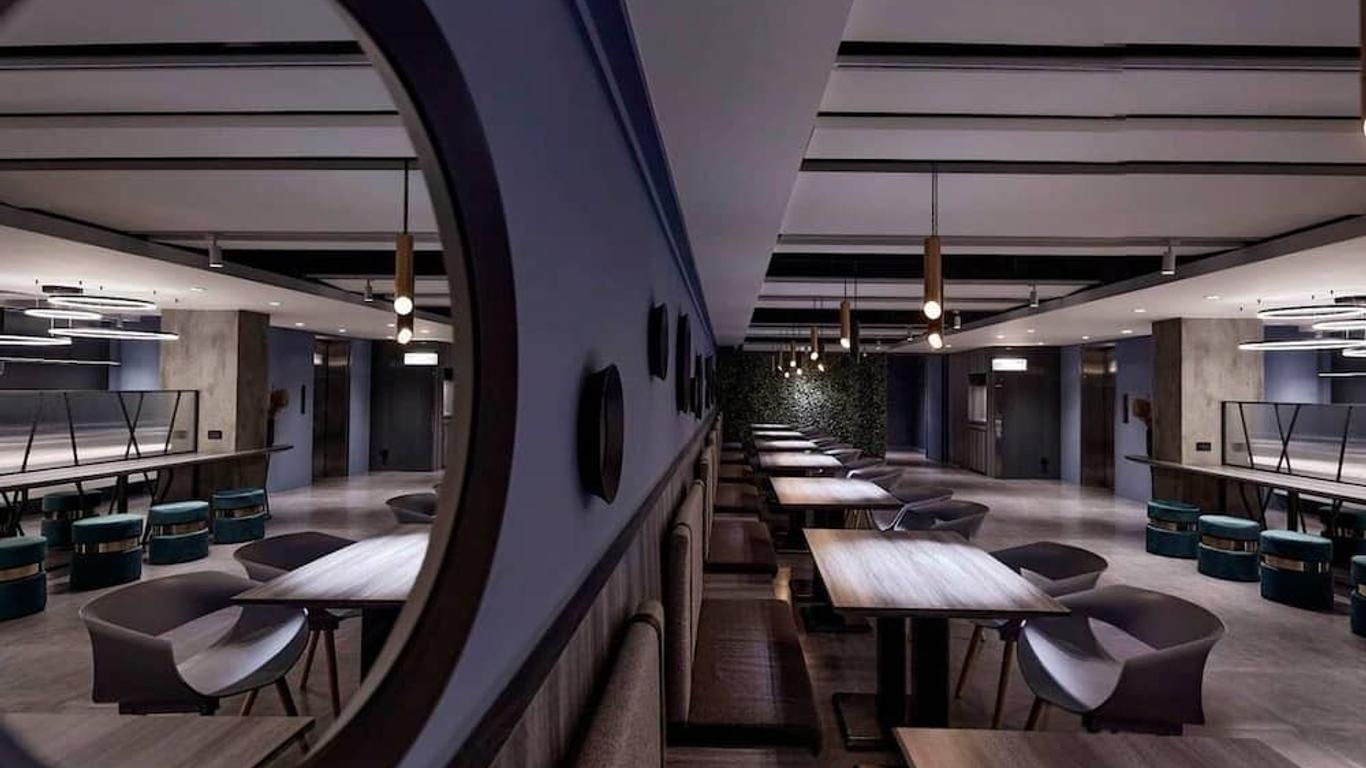 Haifu Hotel & Suites