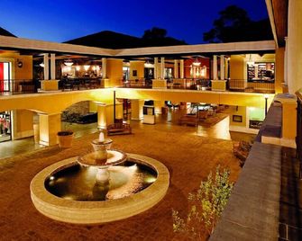 Hostal Villa Toscana - Cidade da Guatemala - Edifício