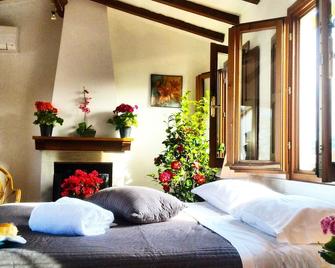 بي آند بي ميا بالاس - فلورنس - غرفة نوم