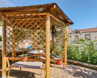 Apartments Ljiljana - Pula - Patio
