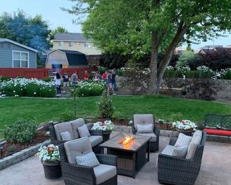 Gather Here in Pendleton, OR - Pendleton - Patio